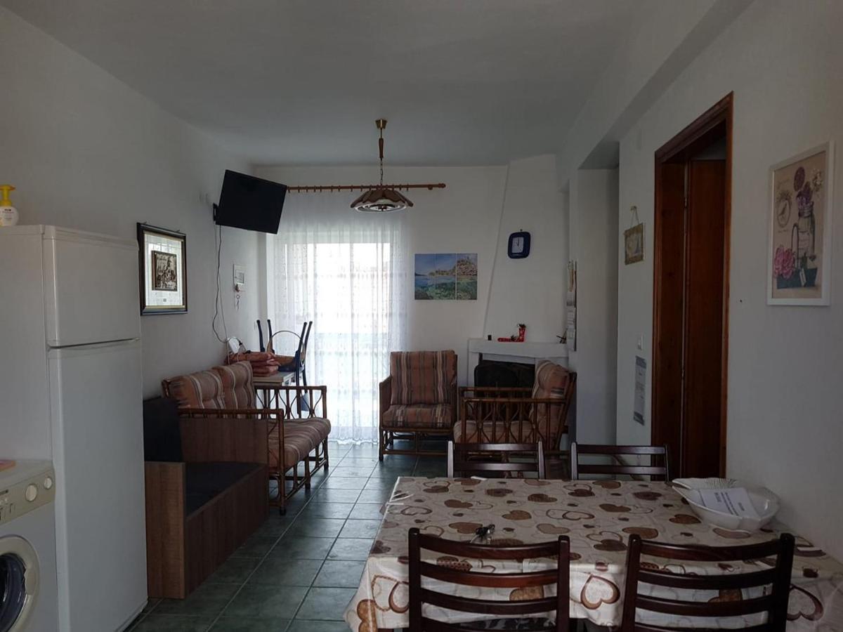 Apartman Porto Blue Lux Apartment Пефкохори Екстериор снимка
