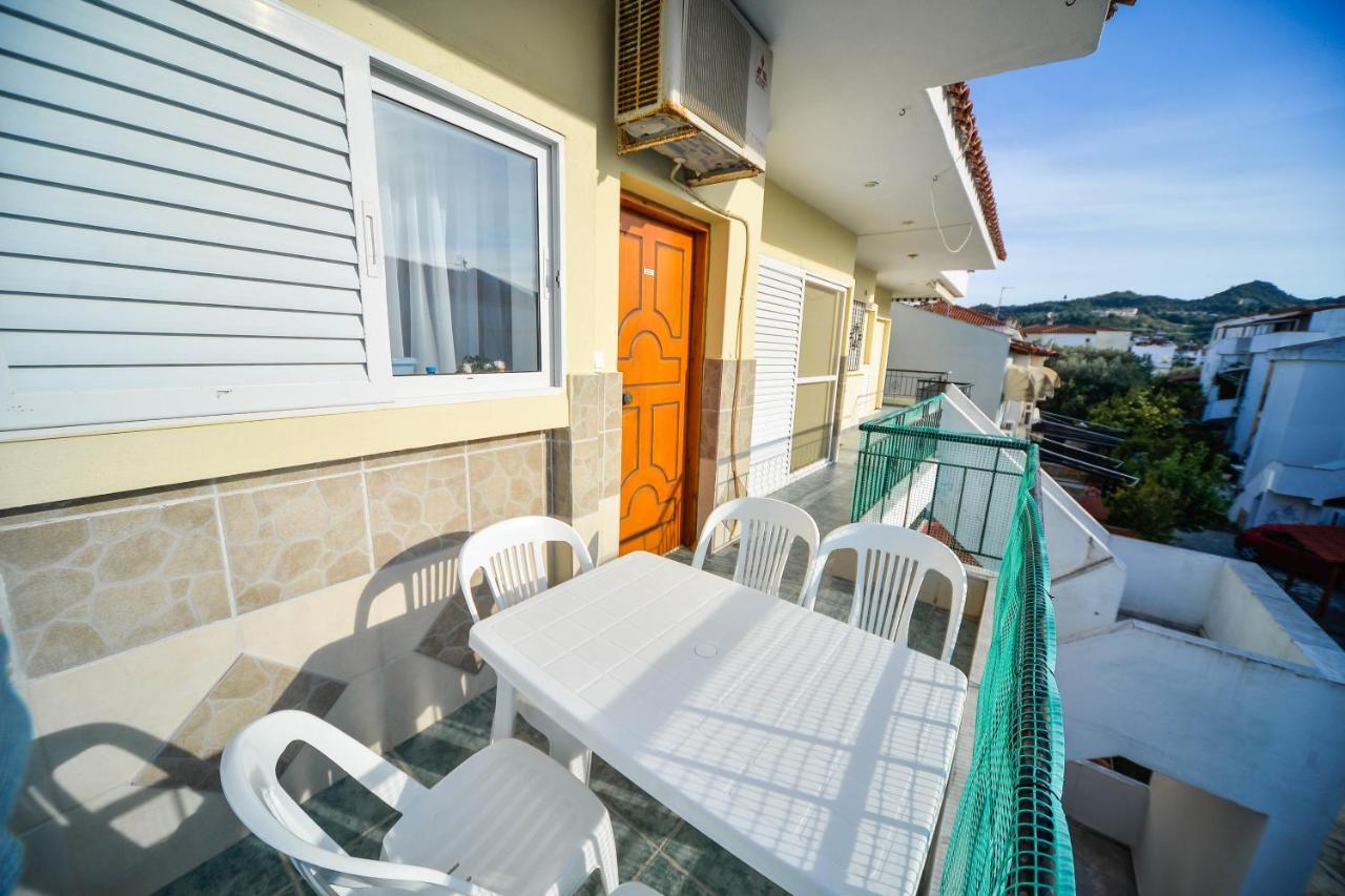 Apartman Porto Blue Lux Apartment Пефкохори Екстериор снимка